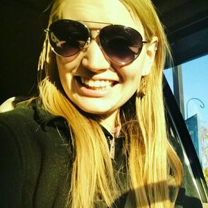 Meet your Posher, Kari