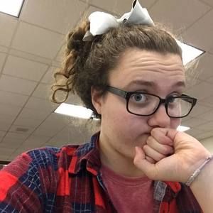 Meet your Posher, Adrienne