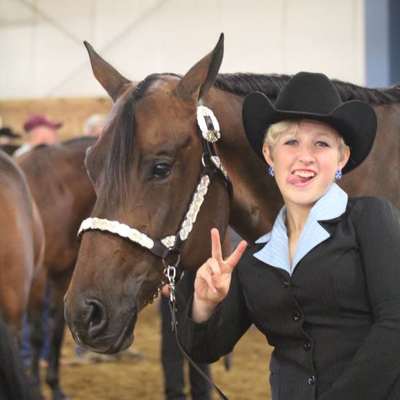 Meet your Posher, Madelyn