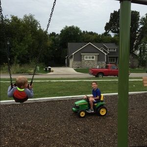 Meet your Posher, Emmy