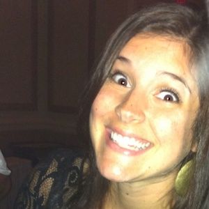 Meet your Posher, Caroline