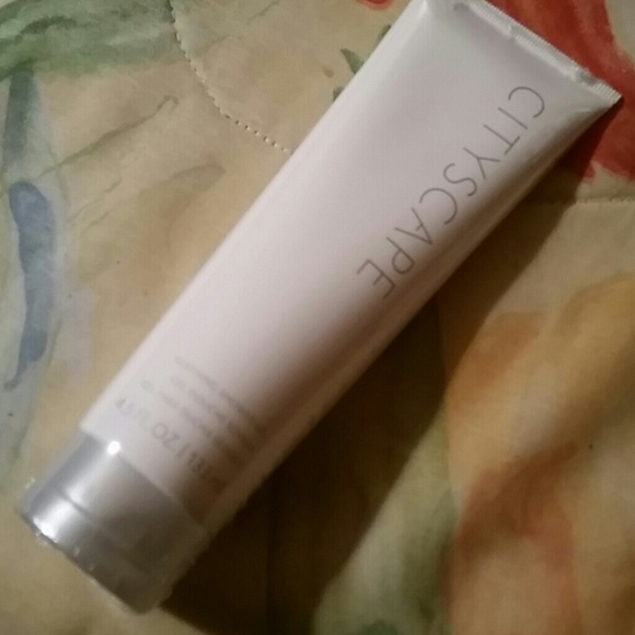 Mary Kay Silkening Shower Gel w/sponge!!