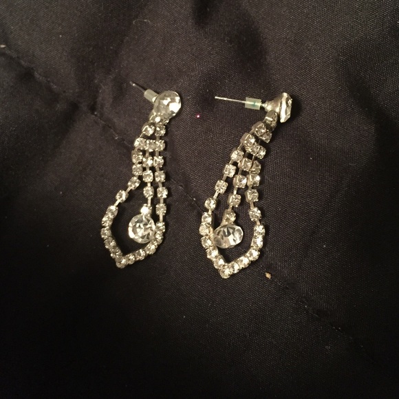 Formal earrings