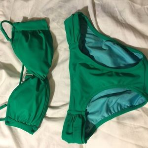 ⭐️Adorable Green Victoria's Secret Bikini