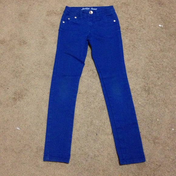 Justice skinny jeans. Kids size 8.