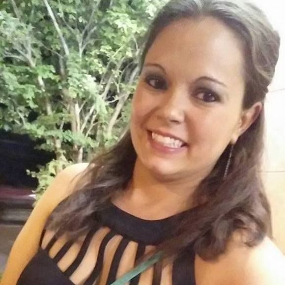 Meet your Posher, April - Picture 1 of 1