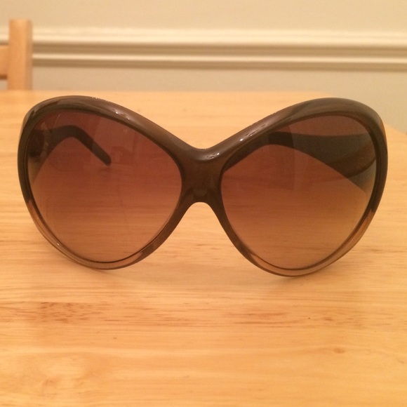 Chanel Sunglasses main image 4