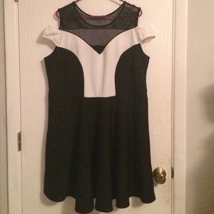 B&W mod style dress