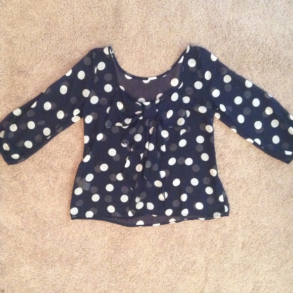 Blue and white 3/4 sleeve chiffon top - Picture 2 of 4