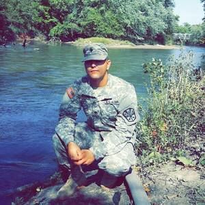 Meet your Posher, Dustin