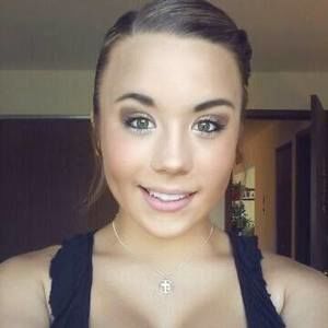 Meet your Posher, Caitlynn