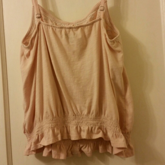 **SOLD** American Eagle peach embroidered top - Picture 4 of 4