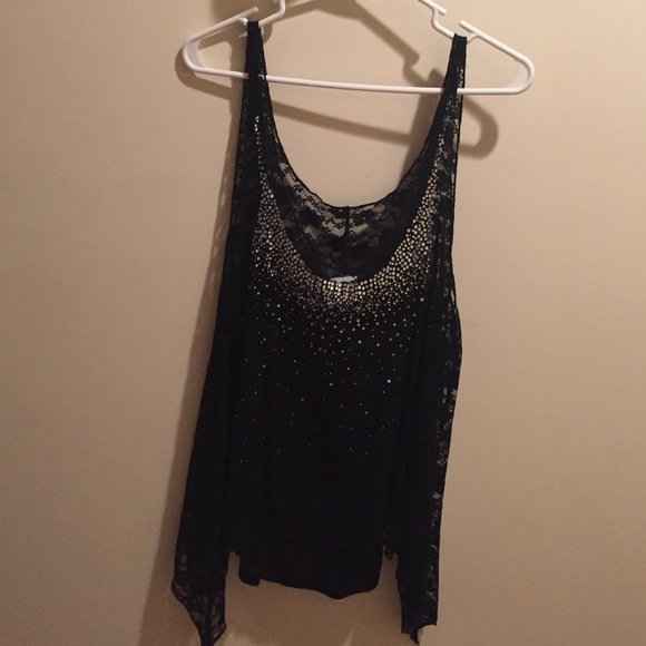 black tank top - Picture 1 of 4