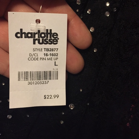 black tank top - Picture 4 of 4