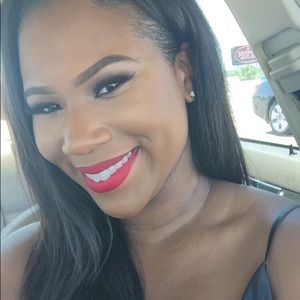 Meet your Posher, Kendra