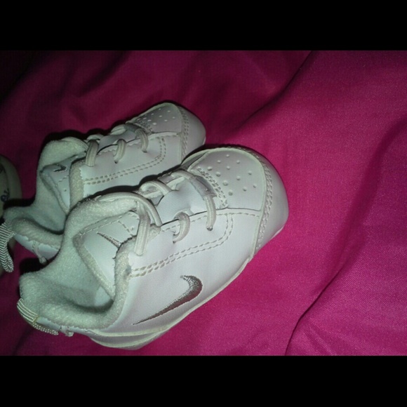 Infant nikes
