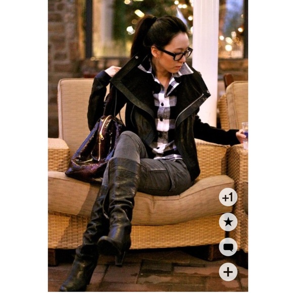 *SOLD* Born leather heeled boots - Picture 4 of 4