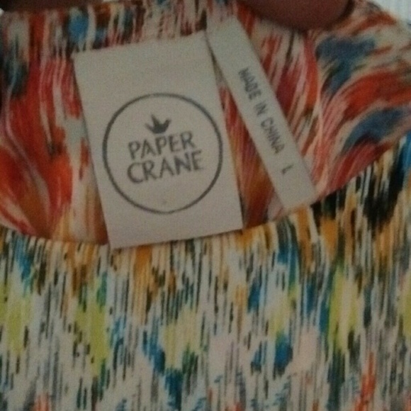 Top - Picture 2 of 4