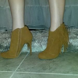Ankle booties