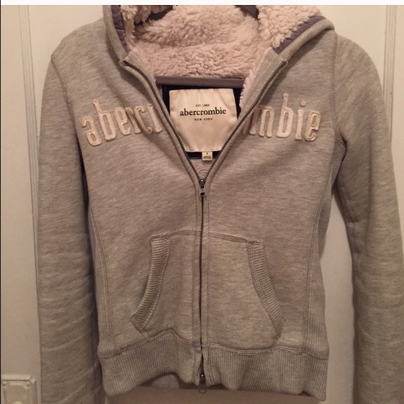Fur lined zip up hoodie - Picture 4 of 4