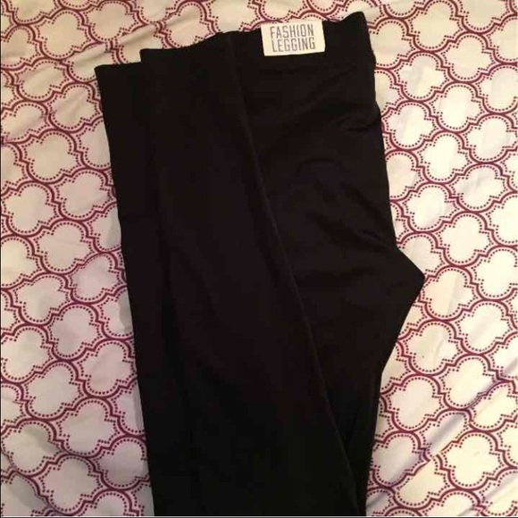 Vs pink NWT leggings