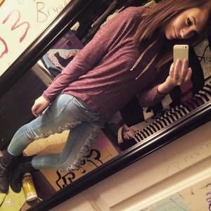 Meet your Posher, Devoree