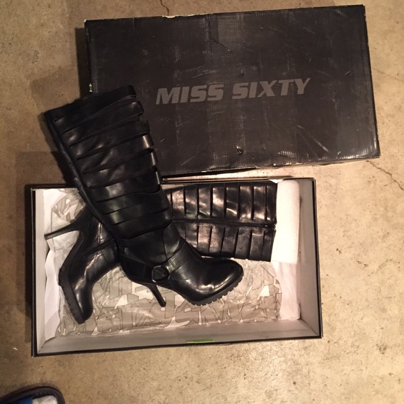 *SOLD*🎀Miss Sixty tall leather boots - Picture 2 of 4