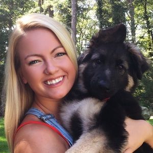 Meet your Posher, Victoria