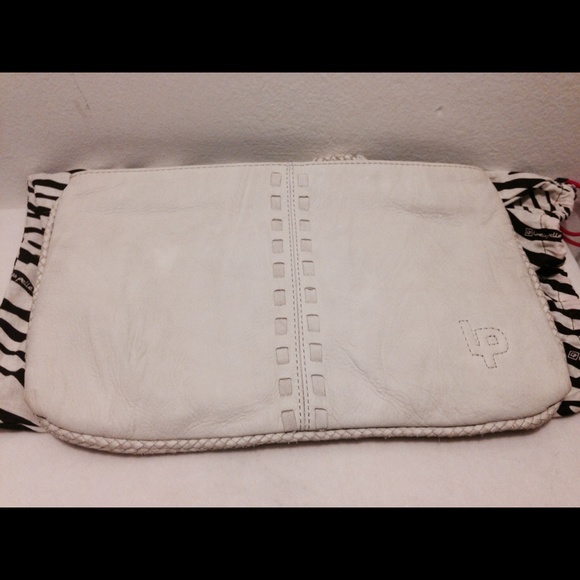 Linea Pelle Alyssa Collection Clutch! - Picture 7 of 15