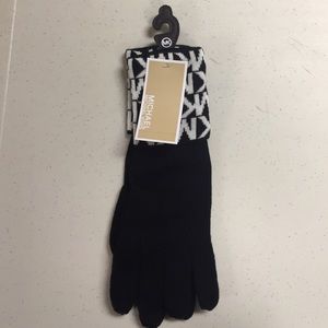 NWT Michael Kors gloves