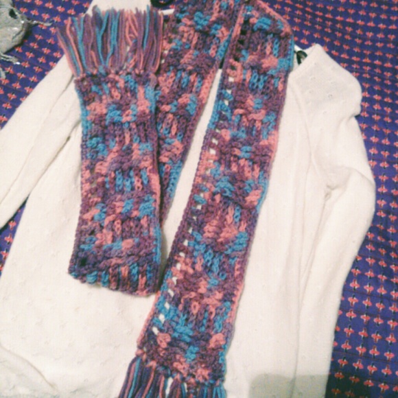 Cute Scarf!!