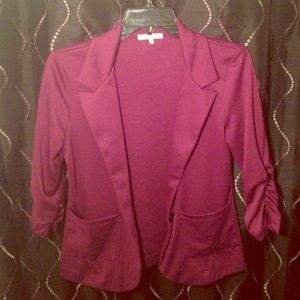 3/4 Sleeve Blazer (Maroon)