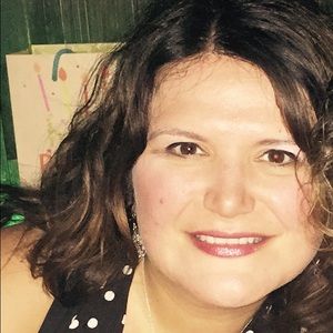 Meet your Posher, Velia