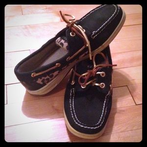 Size 7 Sperry Top-Sider shoes!