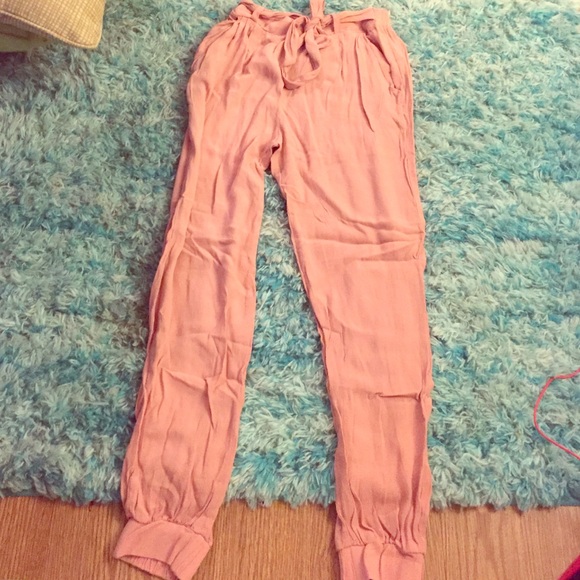 Cute (Jogger type?) pants!