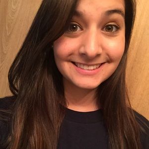 Meet your Posher, Suzanne