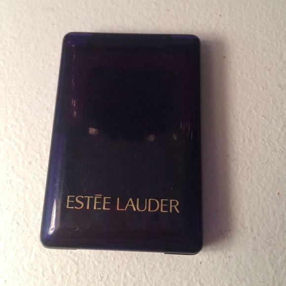 ESTĒE LAUDER blush all day