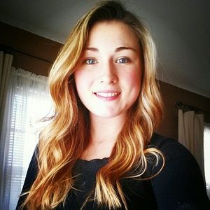 Meet your Posher, Alexis