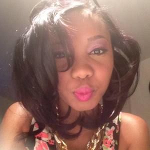 Meet your Posher, Latoya