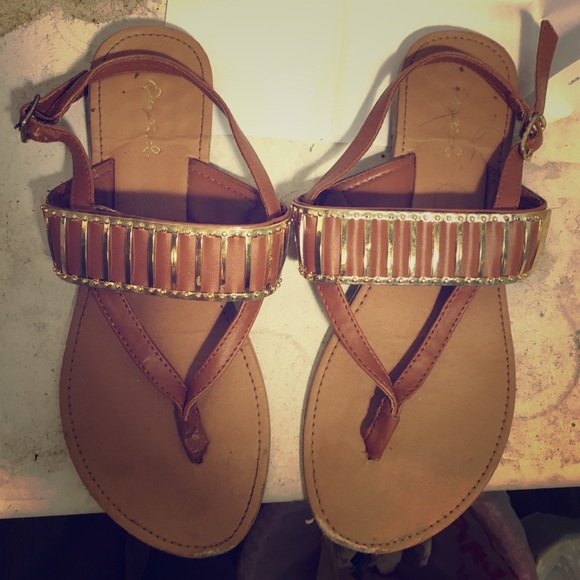 Tan Sling back flip flops 💕