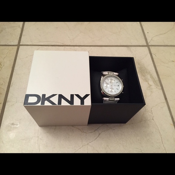 DKNY Watch- No Trades