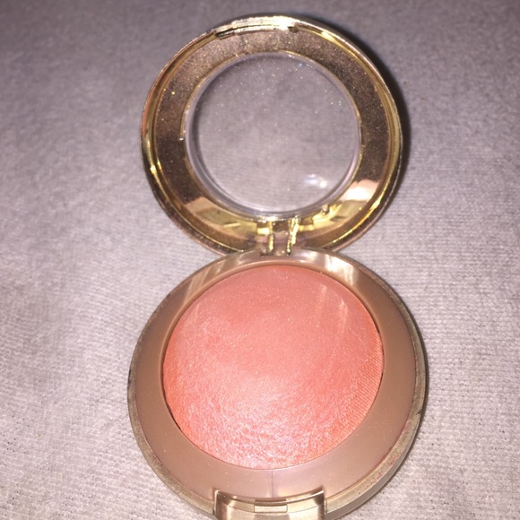 Milani Luminoso Baked Blush
