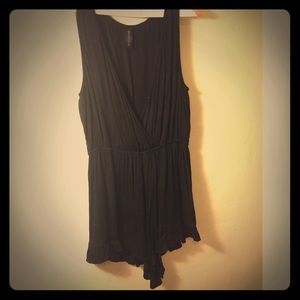 V neck ruffle romper