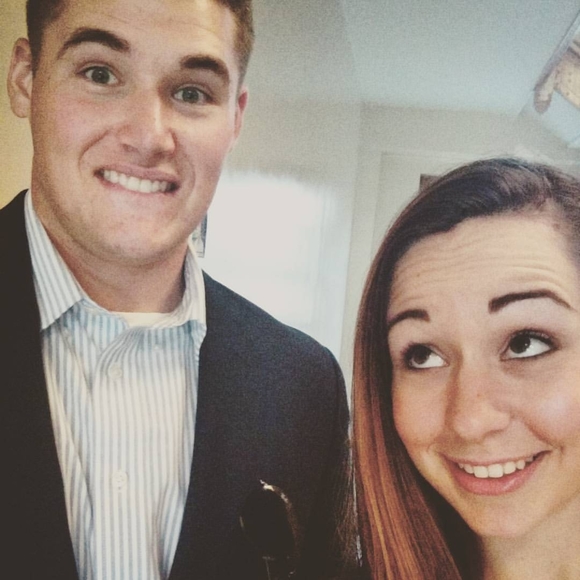 Meet your Posher, Alyssa - Picture 1 of 1