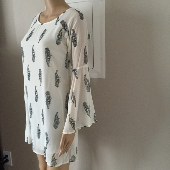 ⭐️5 STAR RATED! HP 🎉 KALANI ivory dress - Picture 6 of 7