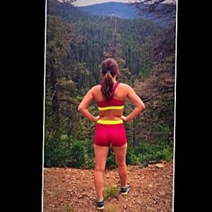 Meet your Posher, Maegan