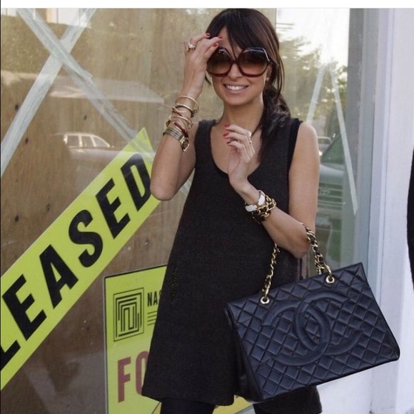 Chanel VINTAGE tote caviar