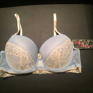 NWT Laced Bra