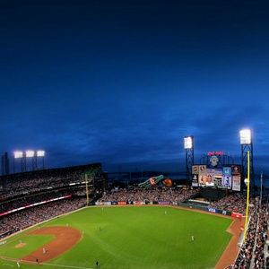 Meet your Posher, Leslie