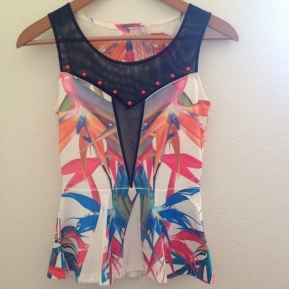 Tropical Peplum Top - Picture 3 of 4
